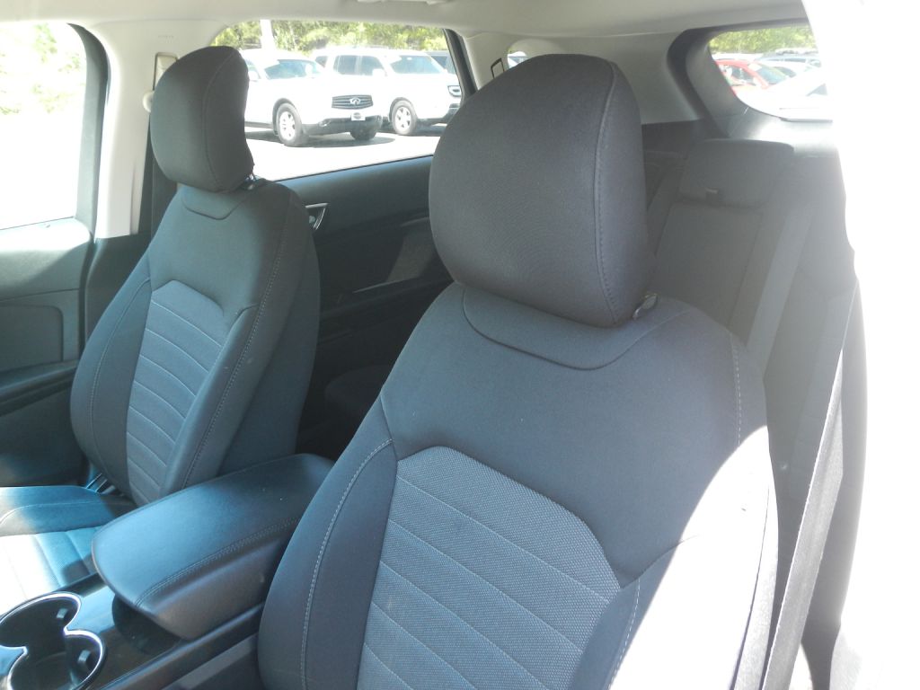 Photo 9 of this FORD EDGE AWD