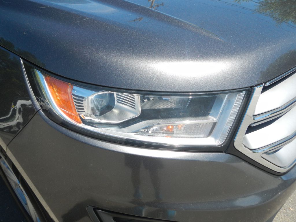Photo 12 of this FORD EDGE AWD