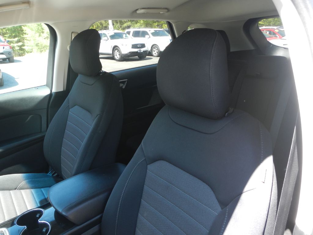 Photo 20 of this FORD EDGE AWD