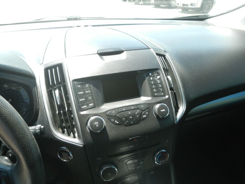 Photo 21 of this FORD EDGE AWD