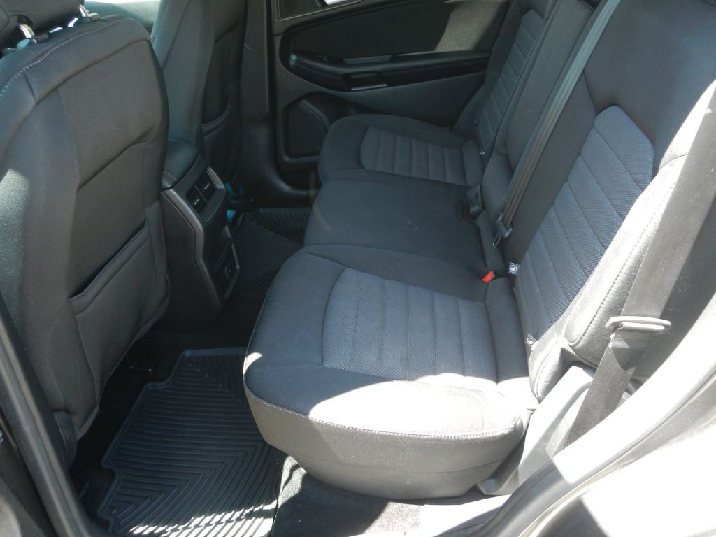 Photo 26 of this FORD EDGE AWD