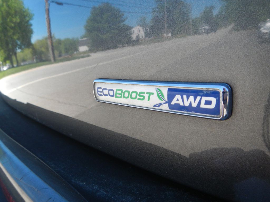 Photo 32 of this FORD EDGE AWD