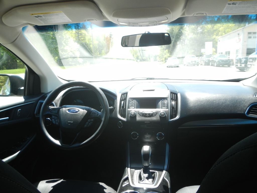 Photo 45 of this FORD EDGE AWD
