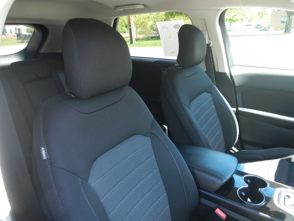 Photo 48 of this FORD EDGE AWD
