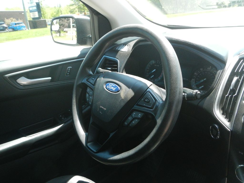 Photo 49 of this FORD EDGE AWD