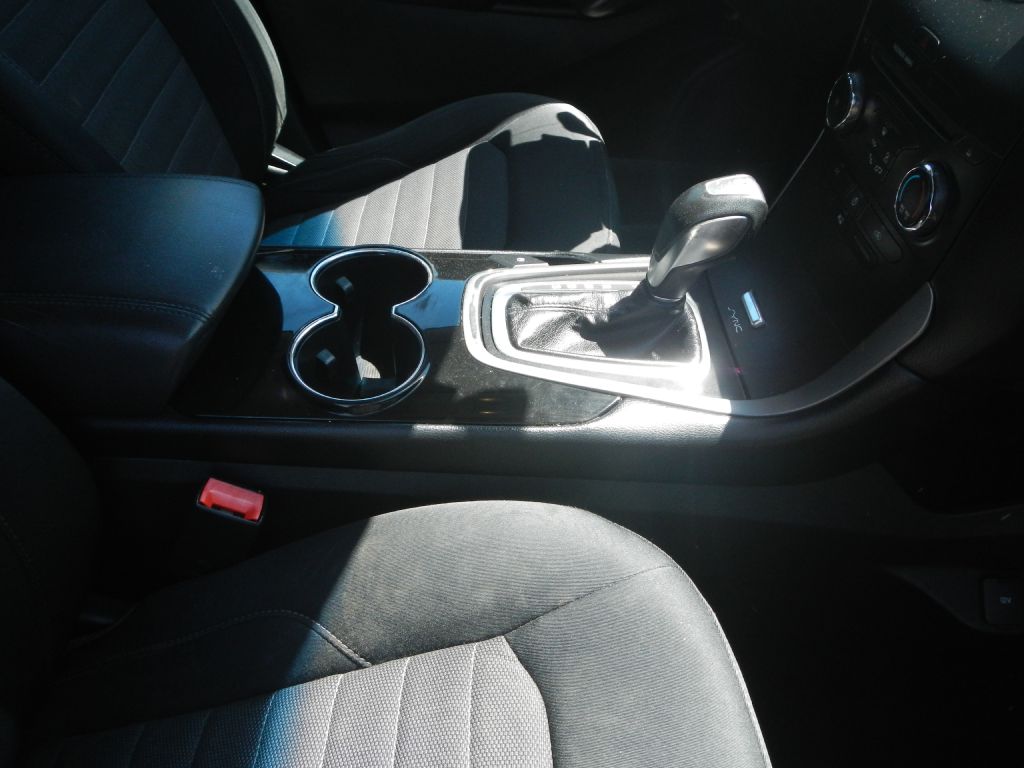 Photo 52 of this FORD EDGE AWD
