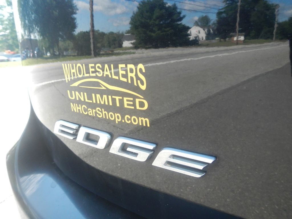 Photo 29 of this FORD EDGE AWD