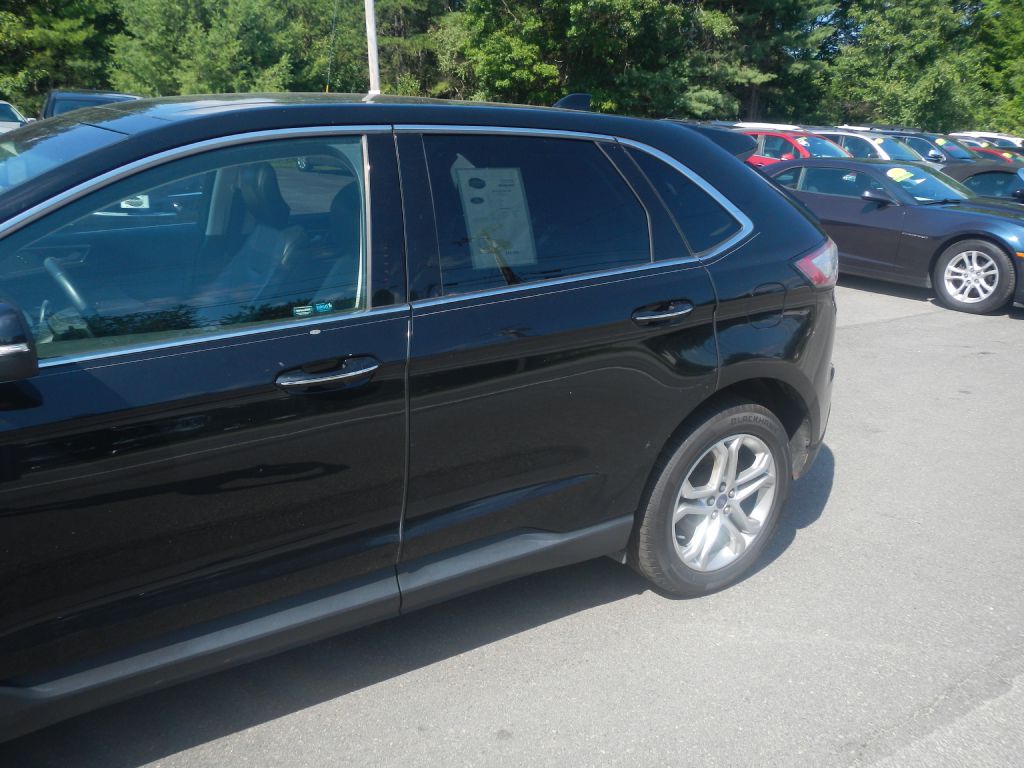 Photo 35 of this FORD EDGE AWD