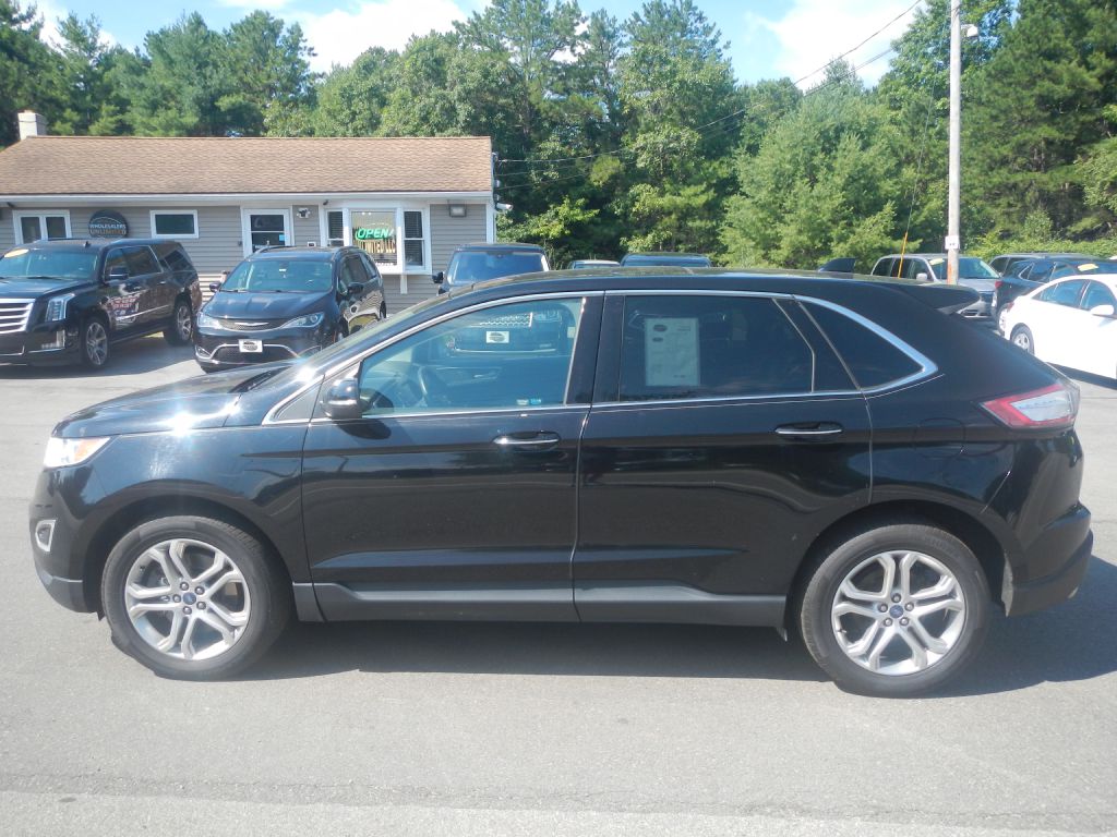Photo 36 of this FORD EDGE AWD