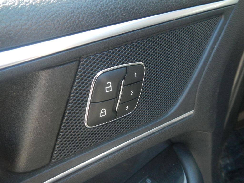 Photo 45 of this FORD EDGE AWD