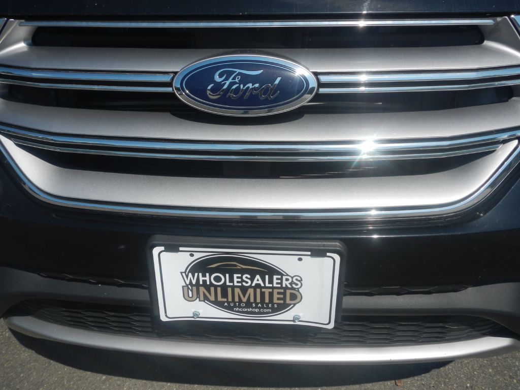 Photo 55 of this FORD EDGE AWD