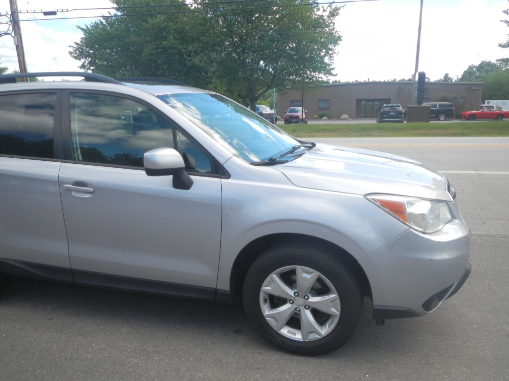 Photo 13 of this SUBARU FORESTER AWD