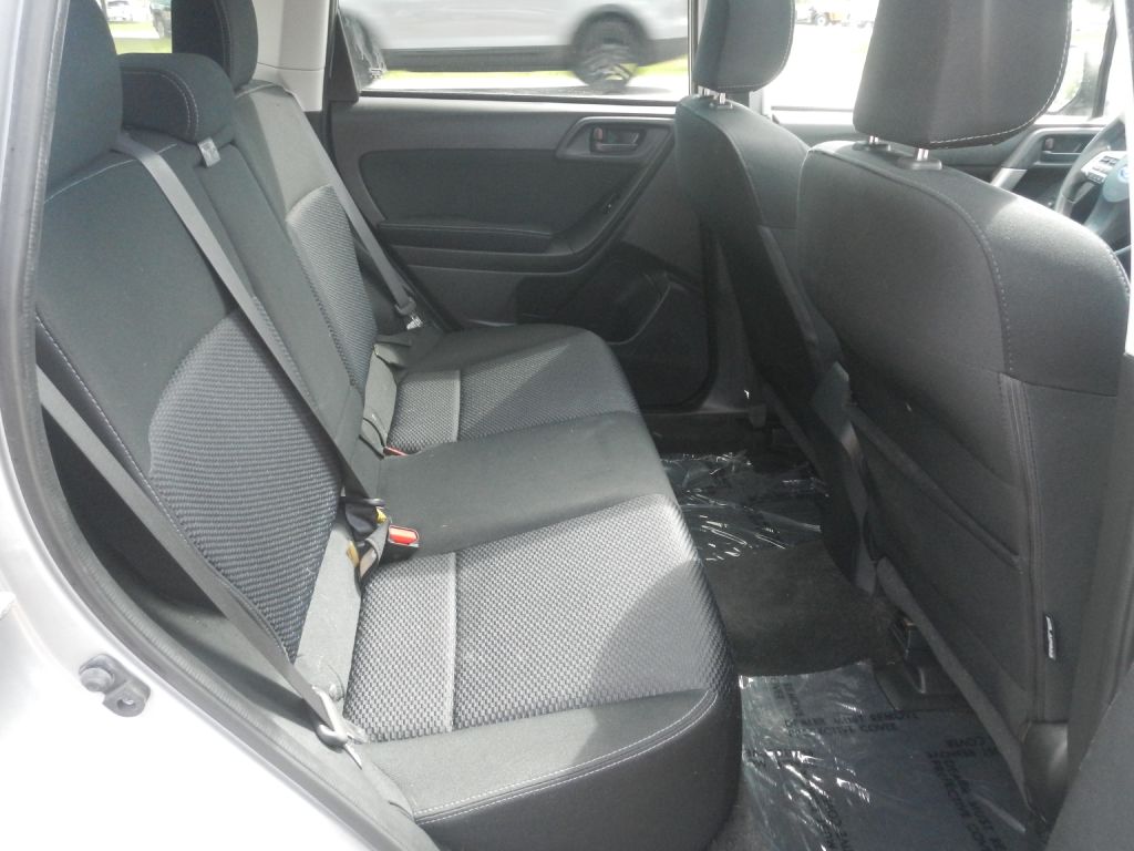 Photo 26 of this SUBARU FORESTER AWD