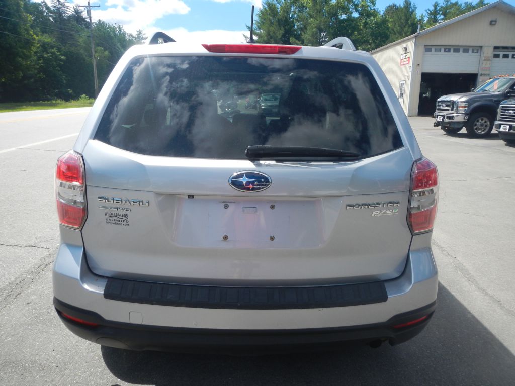 Photo 32 of this SUBARU FORESTER AWD