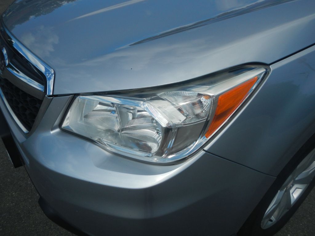 Photo 38 of this SUBARU FORESTER AWD