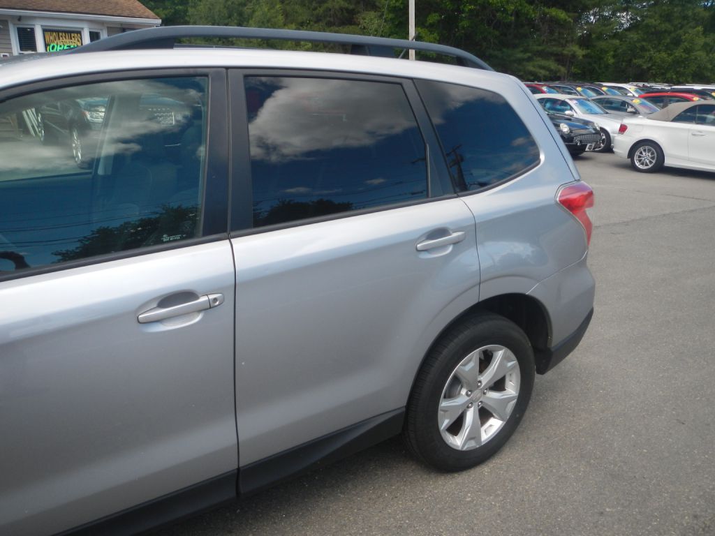 Photo 40 of this SUBARU FORESTER AWD