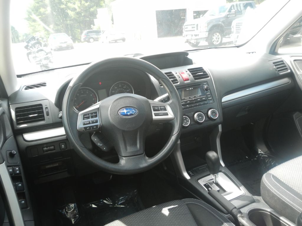 Photo 49 of this SUBARU FORESTER AWD