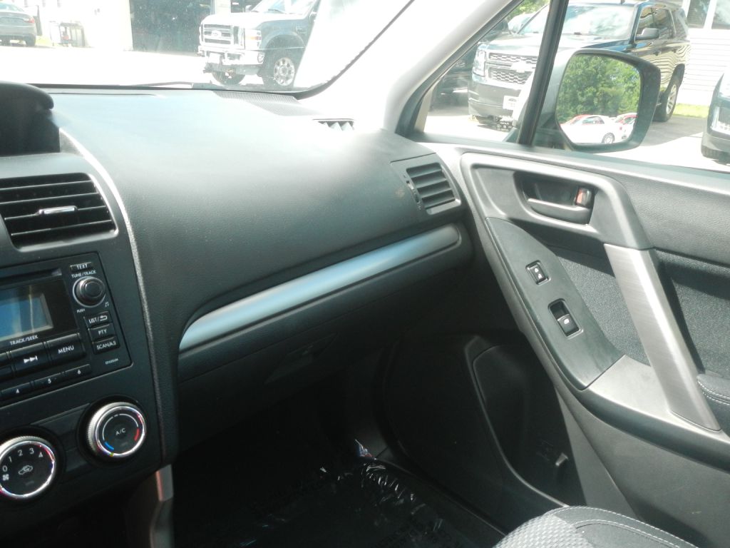 Photo 55 of this SUBARU FORESTER AWD