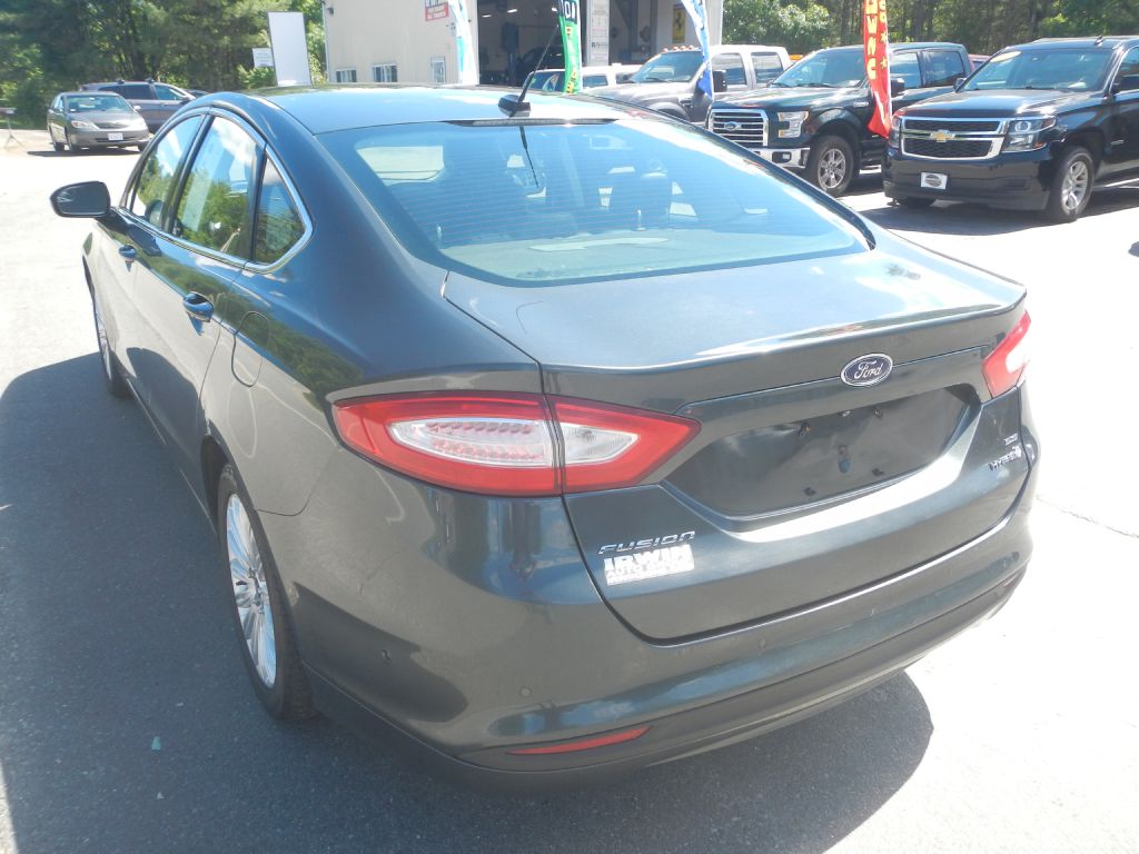 Photo 6 of this FORD FUSION