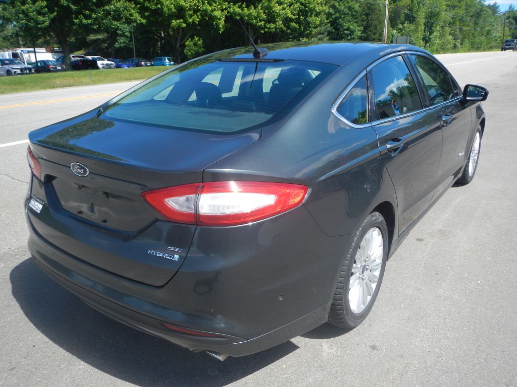 Photo 7 of this FORD FUSION
