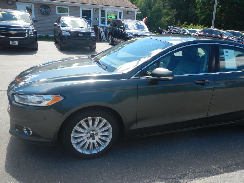 Photo 34 of this FORD FUSION