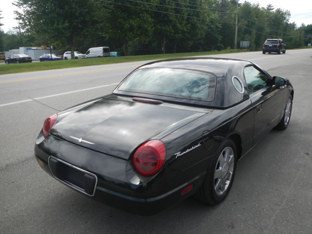 Photo 5 of this FORD THUNDERBIRD