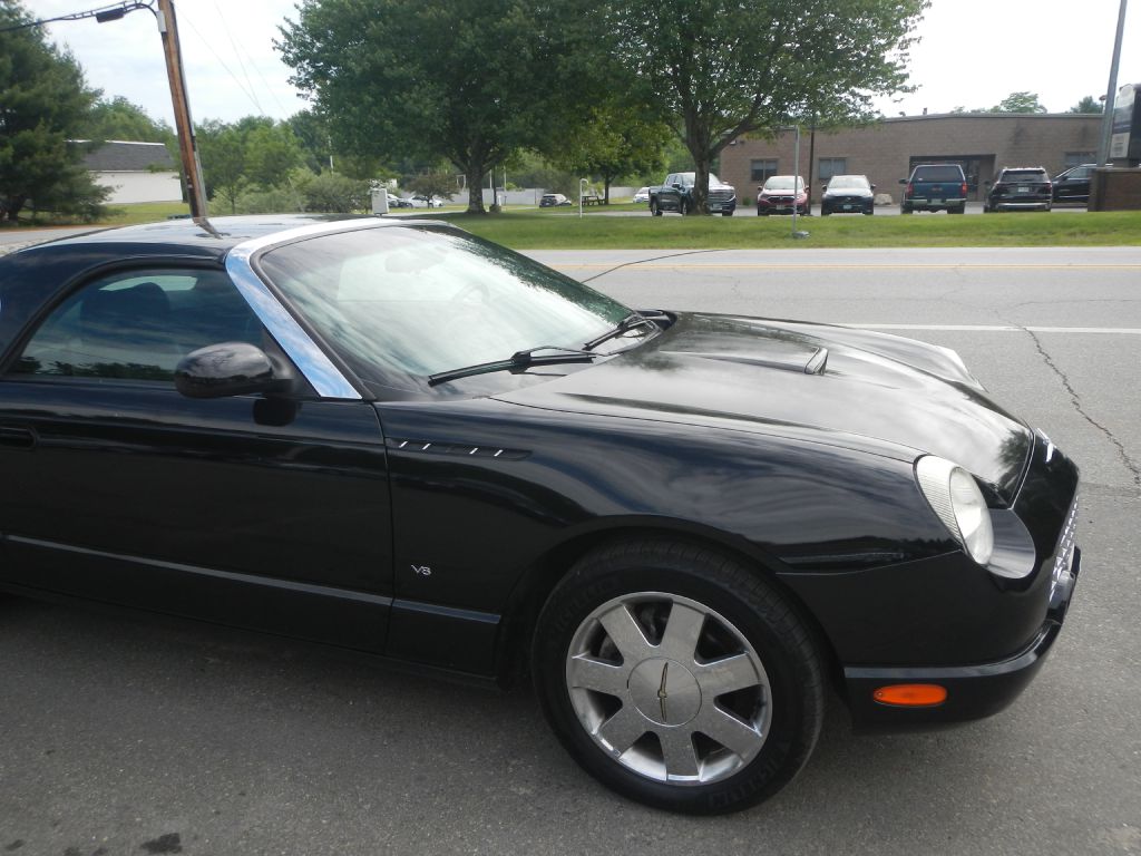 Photo 10 of this FORD THUNDERBIRD