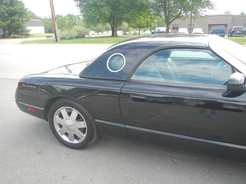 Photo 11 of this FORD THUNDERBIRD