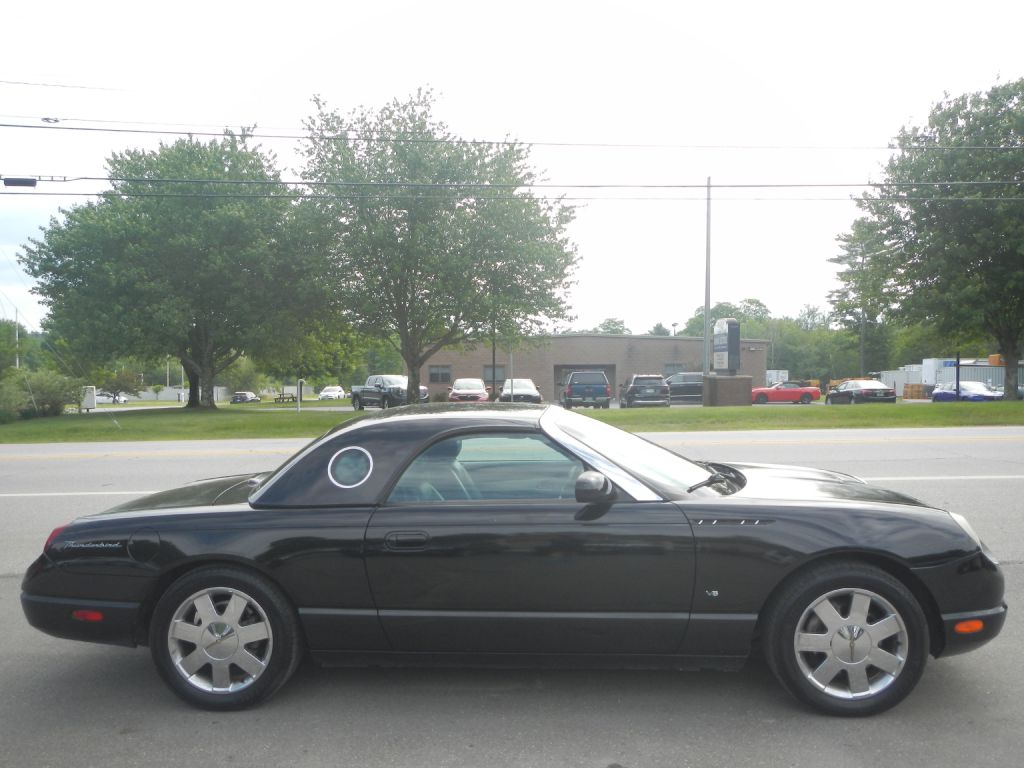 Photo 12 of this FORD THUNDERBIRD