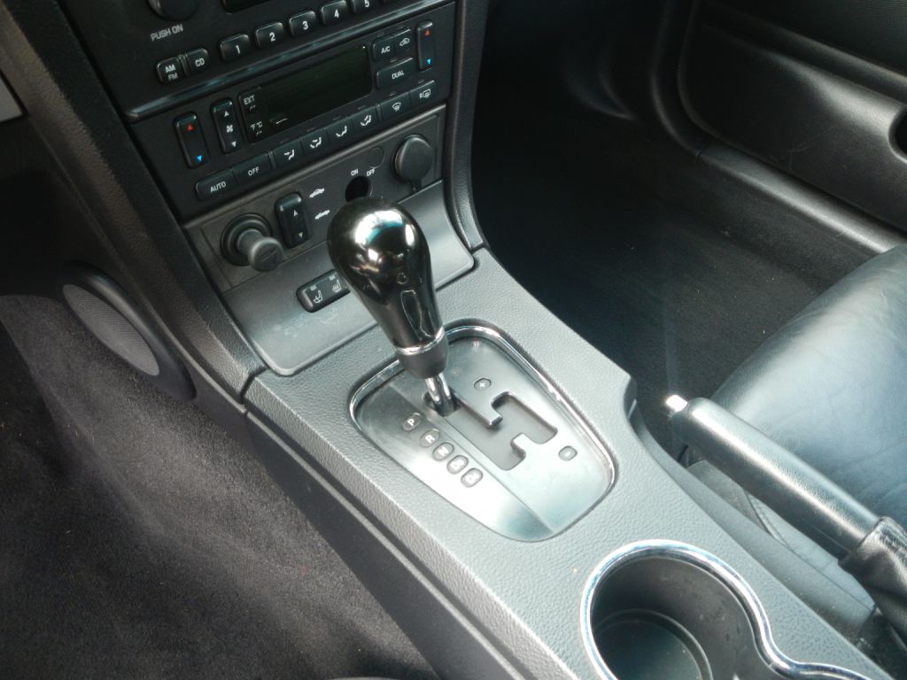 Photo 40 of this FORD THUNDERBIRD