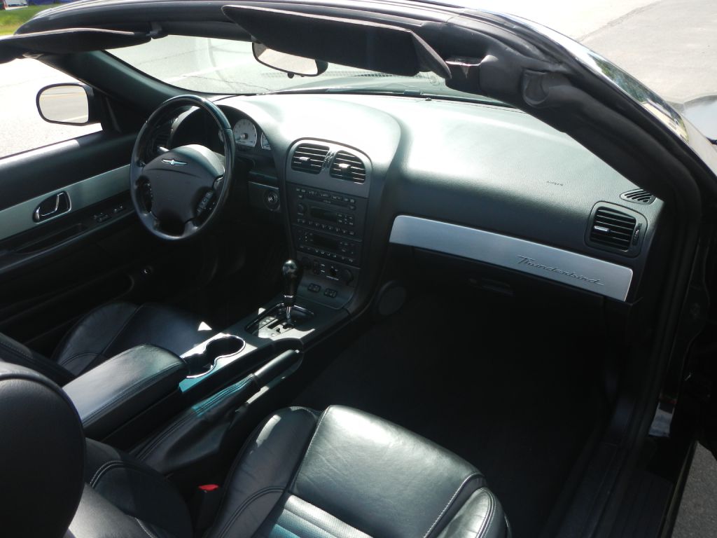 Photo 70 of this FORD THUNDERBIRD