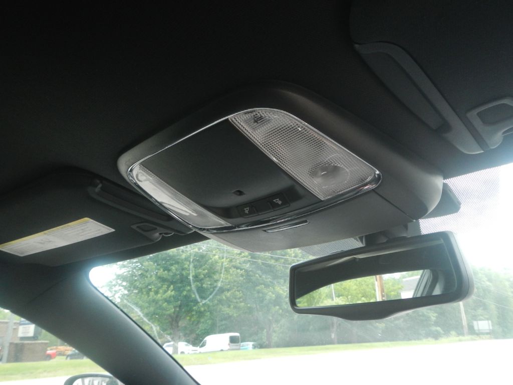 Photo 23 of this CHRYSLER 300