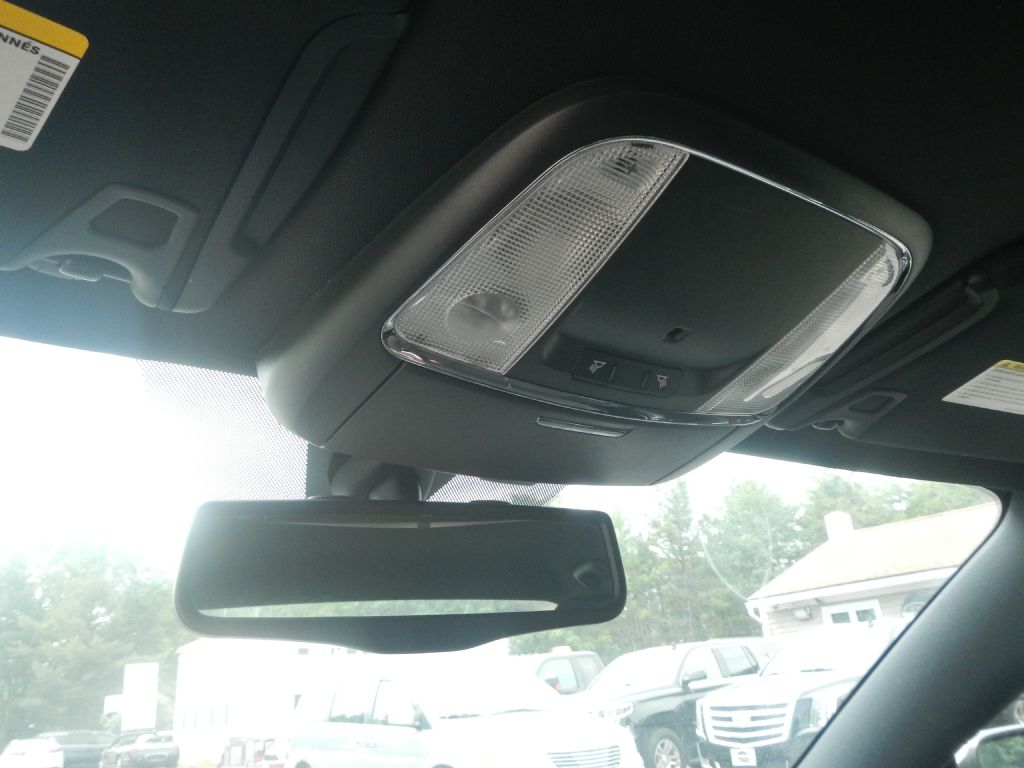 Photo 52 of this CHRYSLER 300