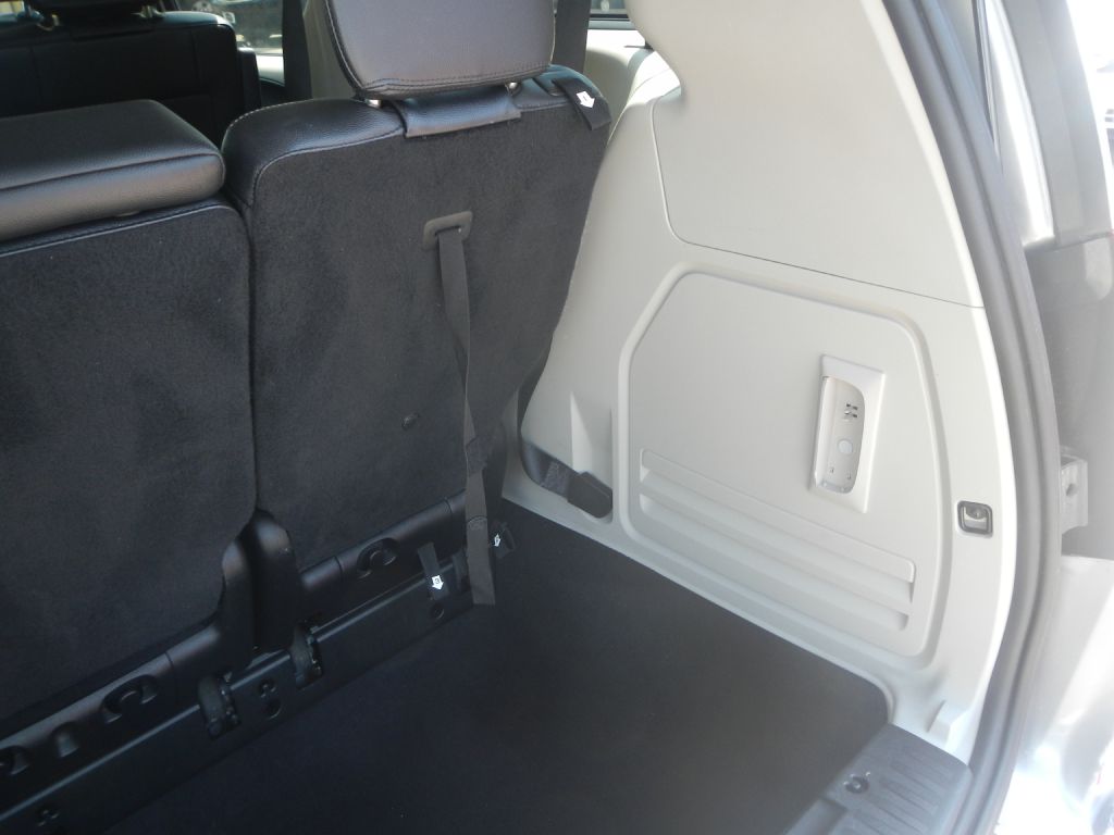 Photo 41 of this CHRYSLER TOWN & COUNTRY