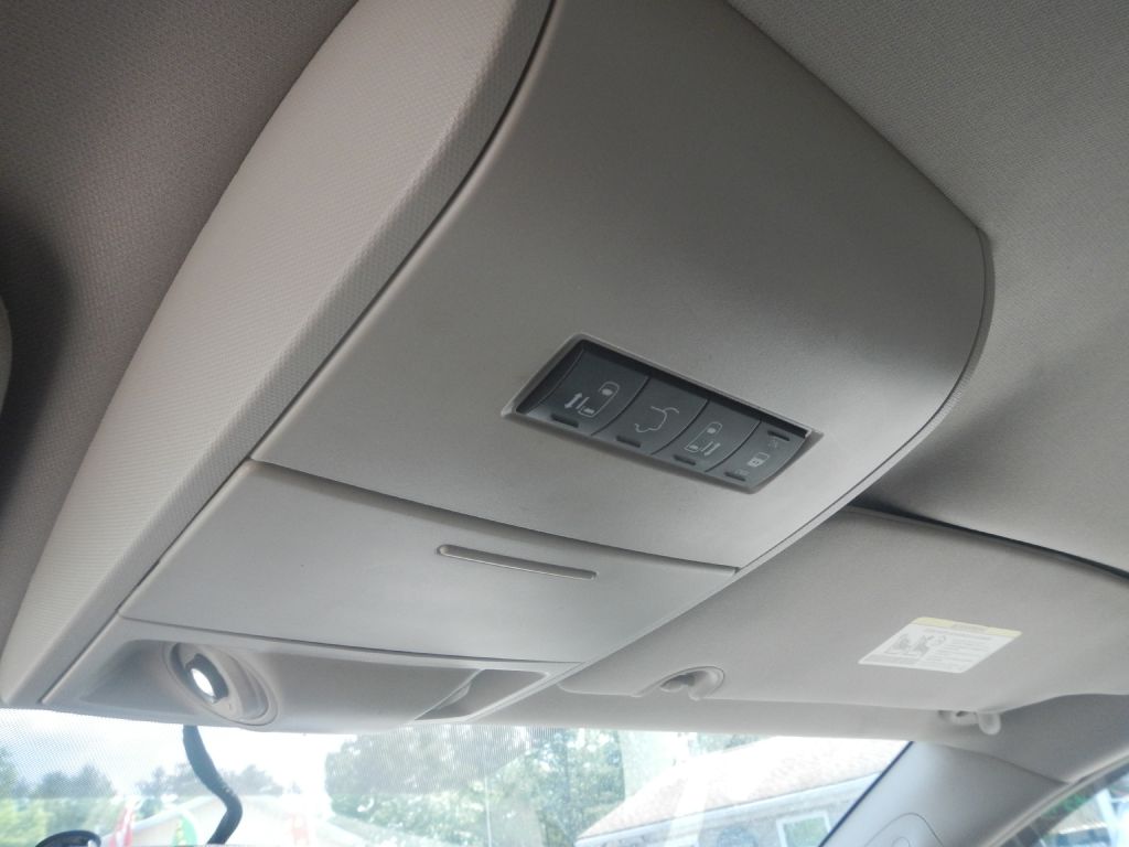 Photo 60 of this CHRYSLER TOWN & COUNTRY