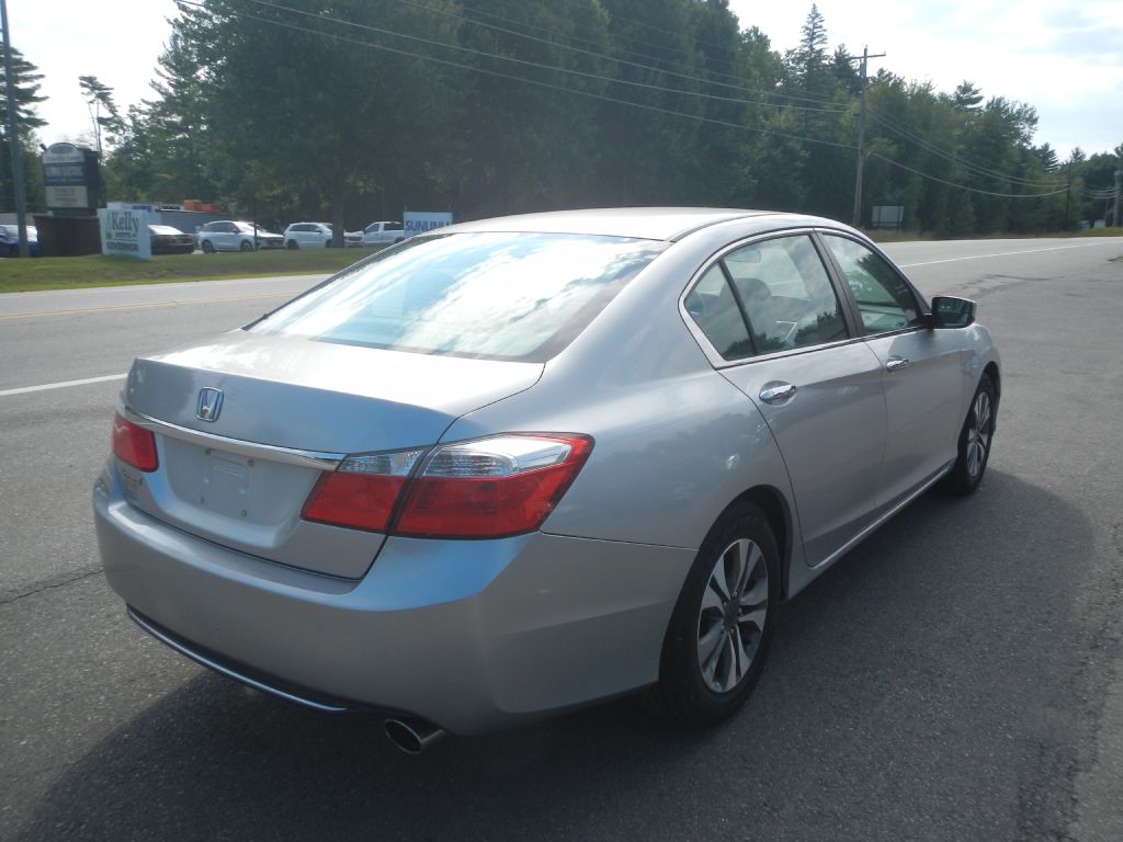 Photo 6 of this HONDA ACCORD LX