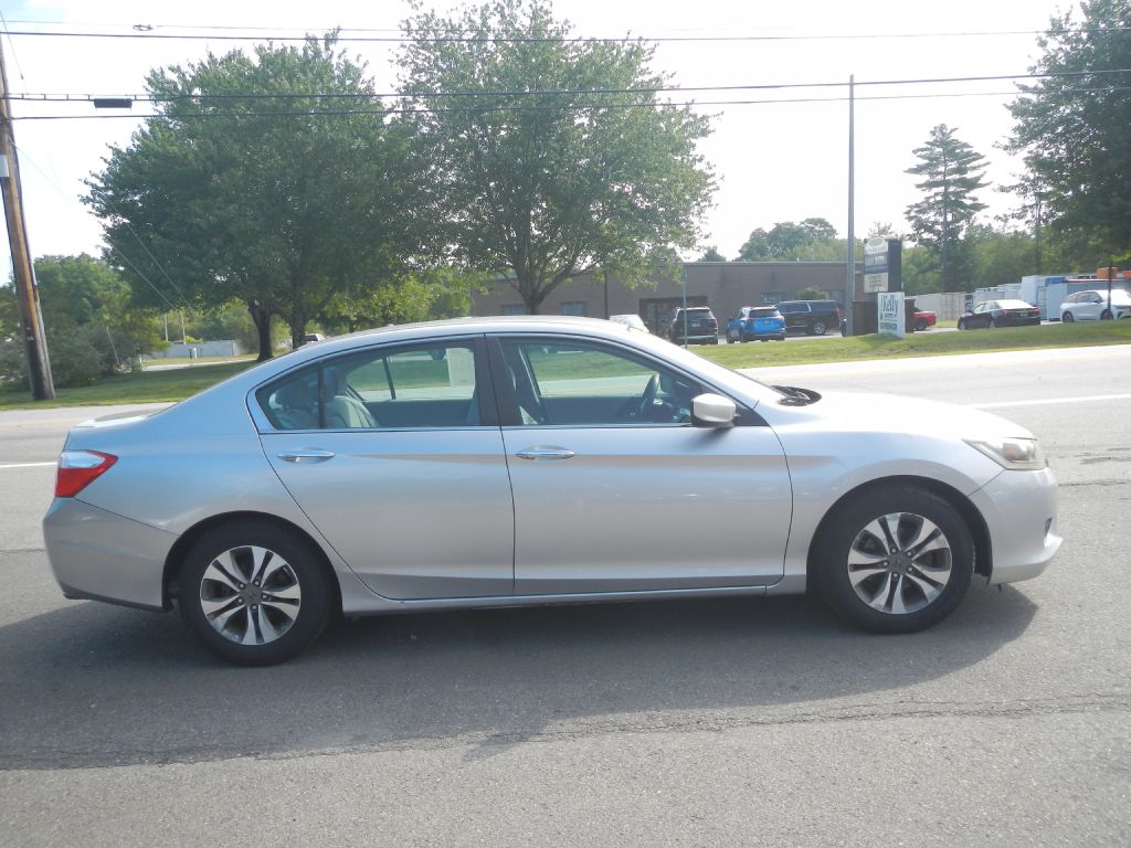 Photo 15 of this HONDA ACCORD LX