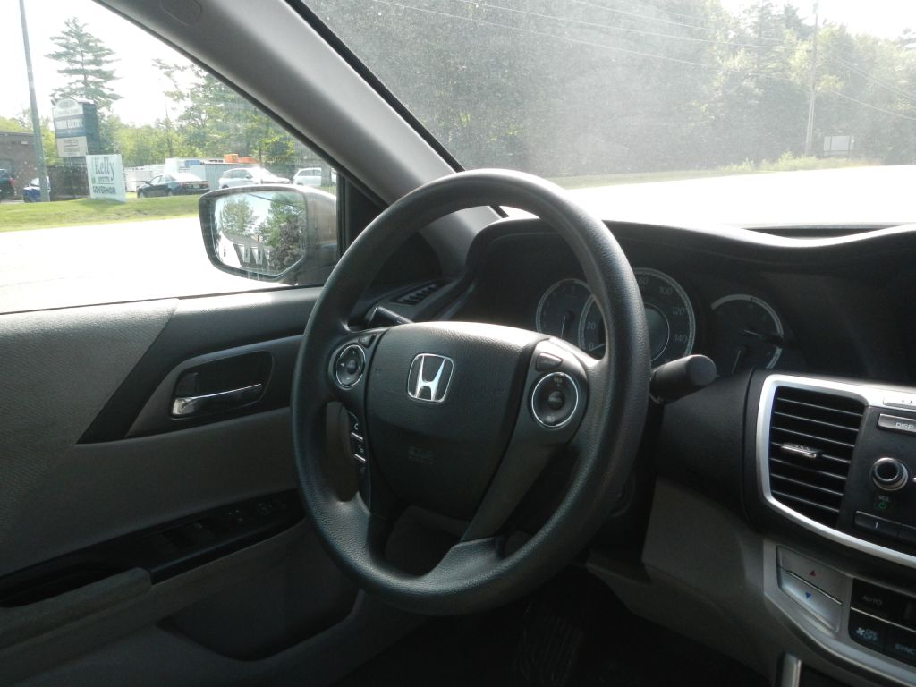 Photo 20 of this HONDA ACCORD LX
