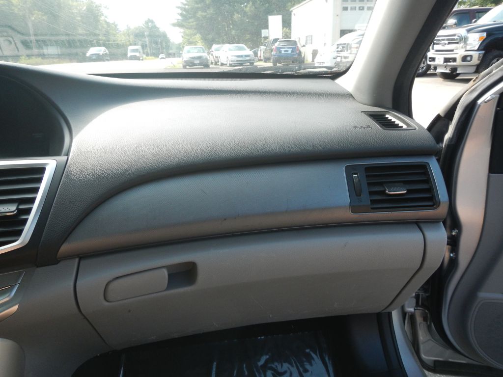 Photo 24 of this HONDA ACCORD LX