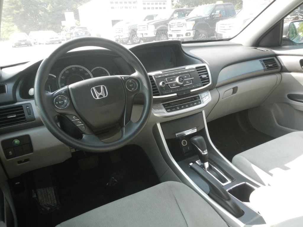 Photo 43 of this HONDA ACCORD LX