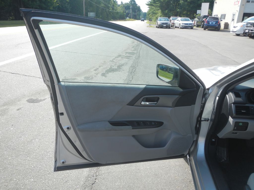 Photo 44 of this HONDA ACCORD LX