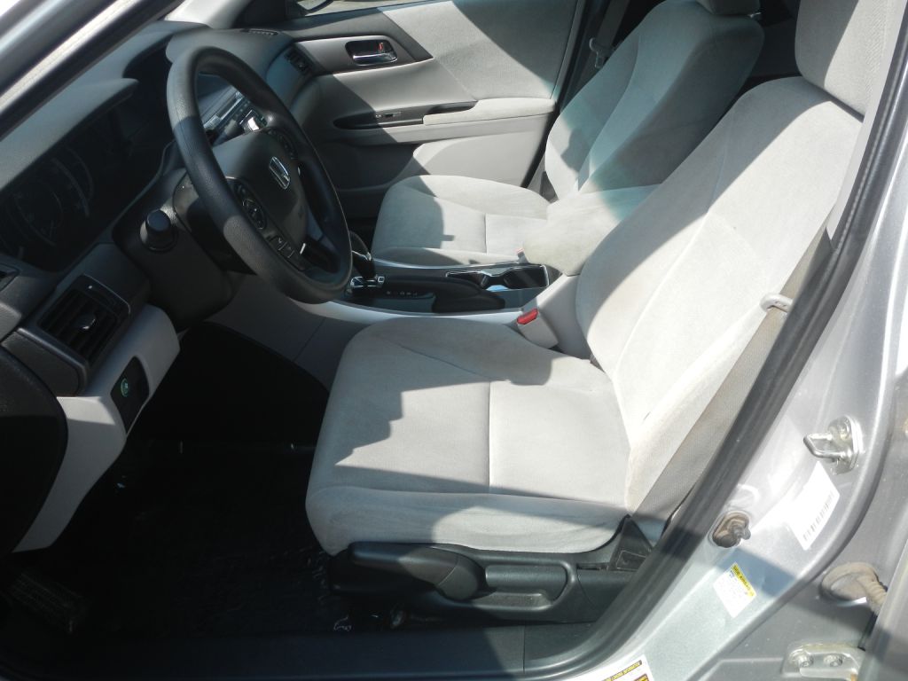 Photo 46 of this HONDA ACCORD LX