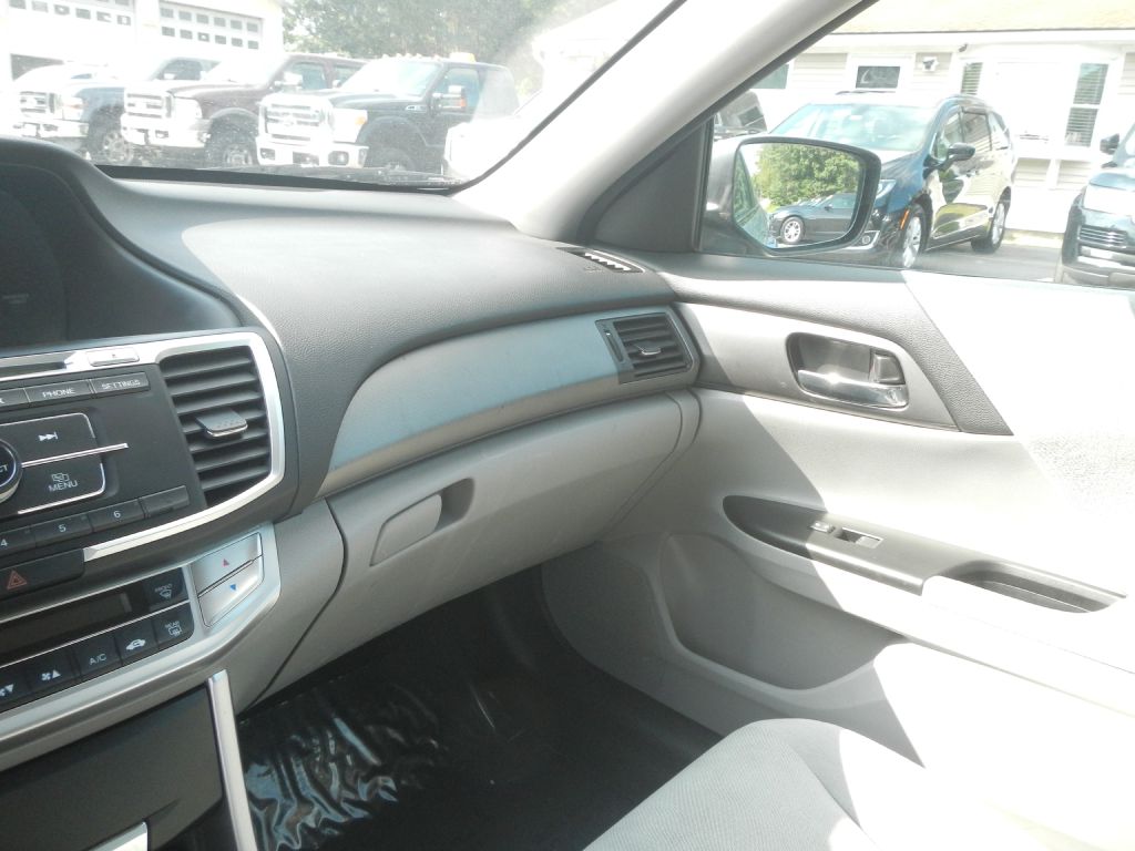 Photo 48 of this HONDA ACCORD LX