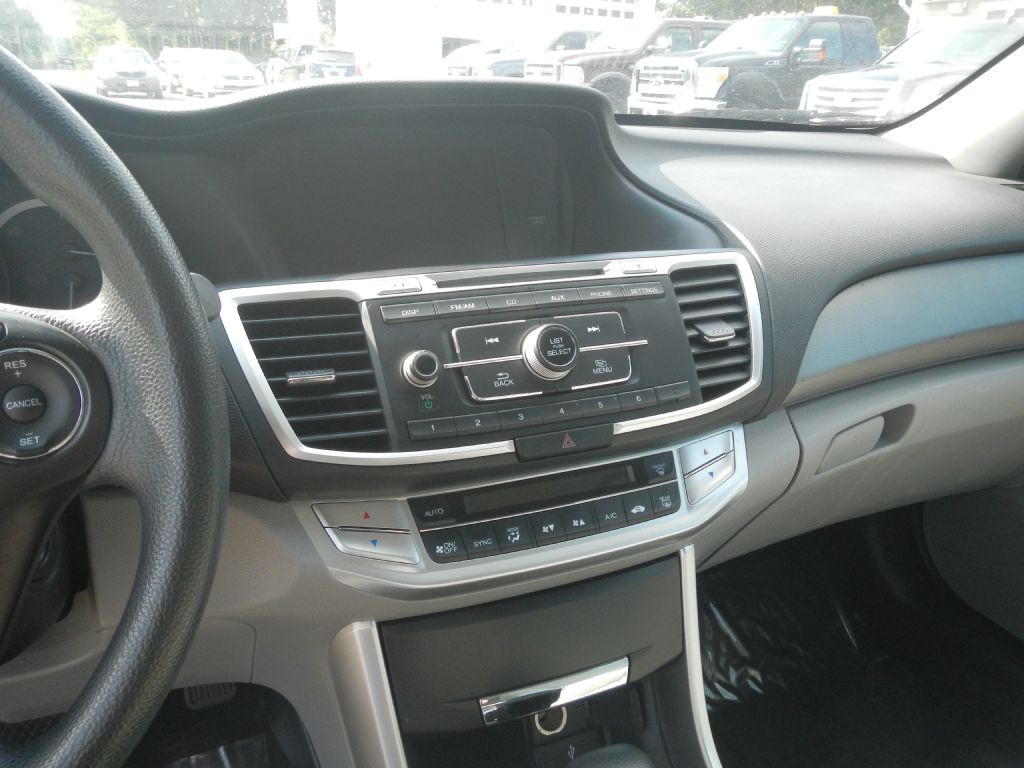 Photo 49 of this HONDA ACCORD LX