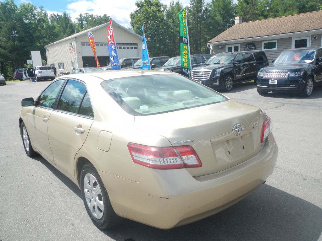 Photo 7 of this TOYOTA CAMRY