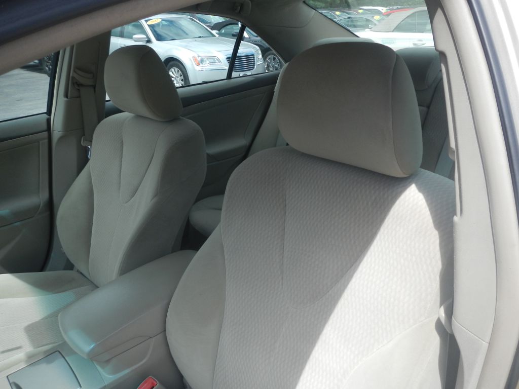 Photo 9 of this TOYOTA CAMRY