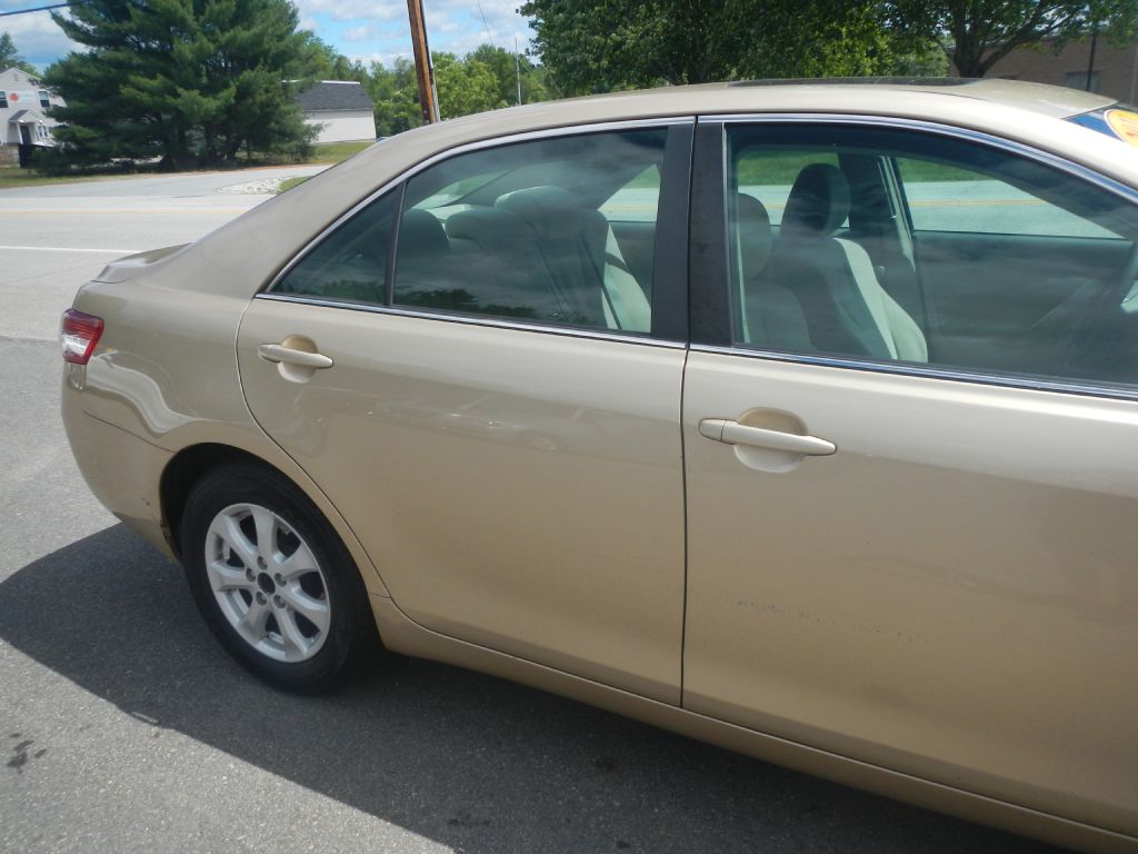 Photo 13 of this TOYOTA CAMRY