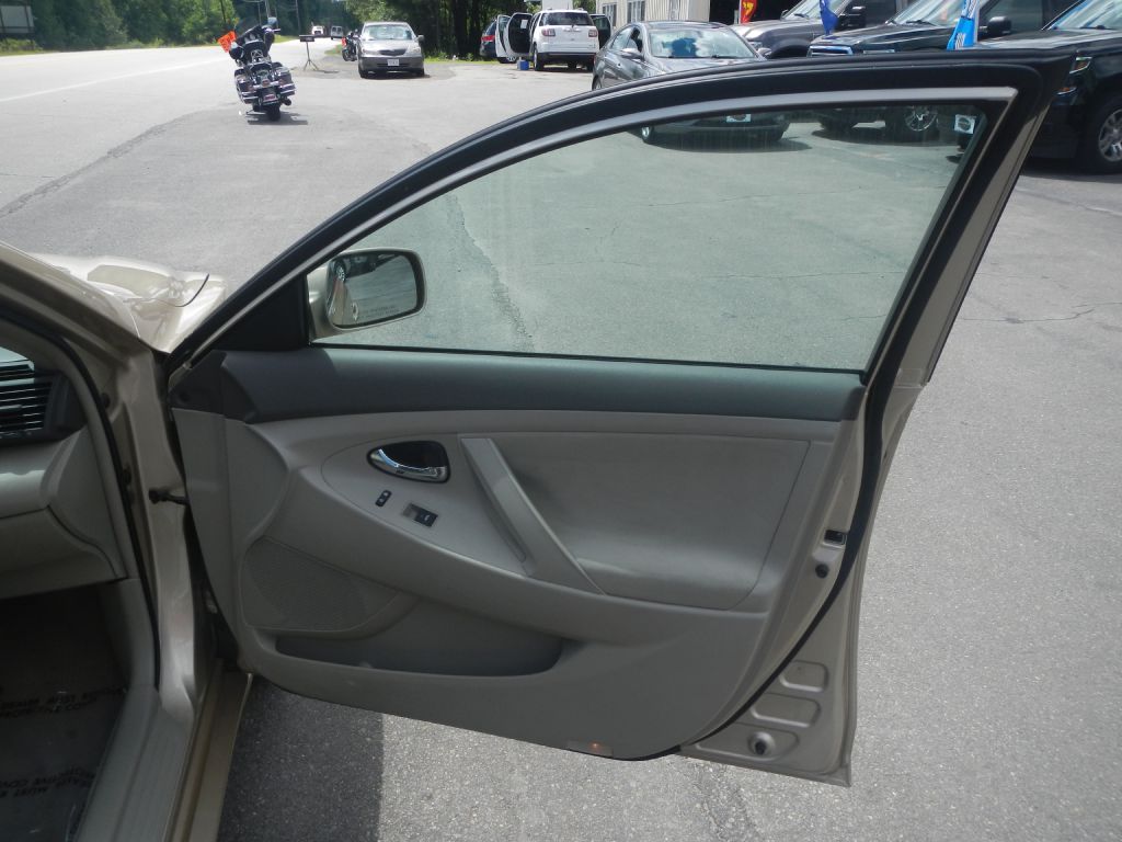 Photo 17 of this TOYOTA CAMRY