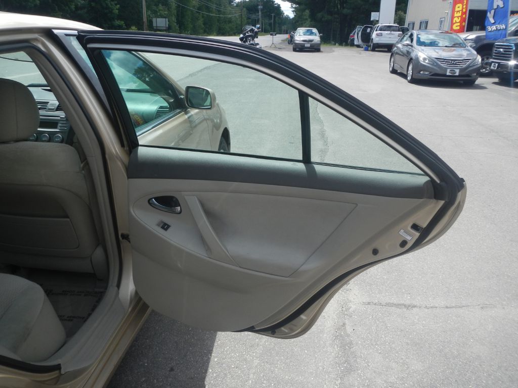 Photo 26 of this TOYOTA CAMRY