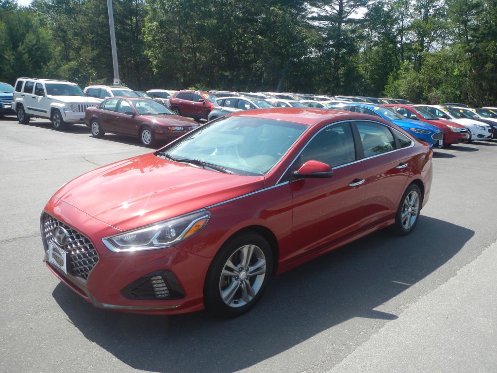 Photo 2 of this HYUNDAI SONATA